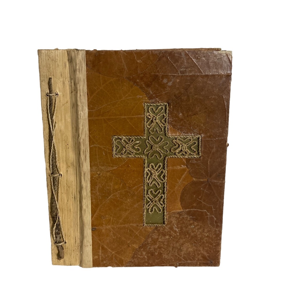 Vtg Handmade Banana Leaf Bamboo Cross Photo Album 8.75" x 11" x Pictures Natural